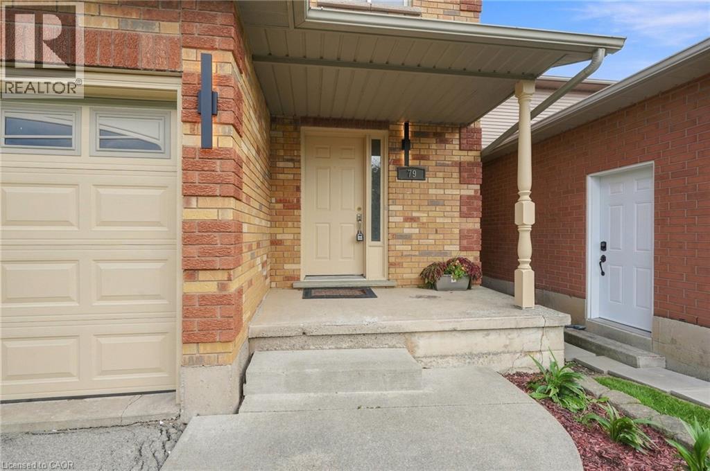 79 LYNNETTE Drive - 3