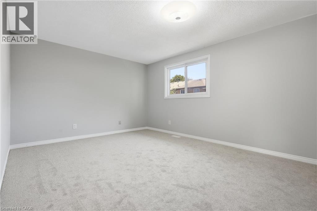 79 LYNNETTE Drive - 16