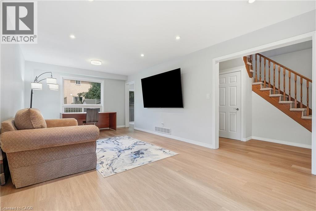 79 LYNNETTE Drive - 11