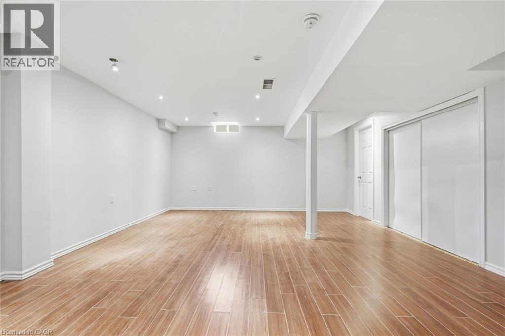 79 LYNNETTE Drive - 35