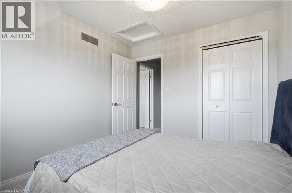 79 LYNNETTE Drive - Image 30