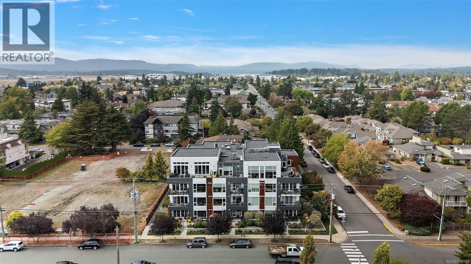 #101 2447 Henry Ave - 25