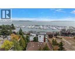 101 2447 Henry Ave, Sidney, BC V8L4N3 Photo 24
