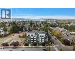 101 2447 Henry Ave, Sidney, BC V8L4N3 Photo 25
