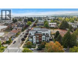 101 2447 Henry Ave, Sidney, BC V8L4N3 Photo 28