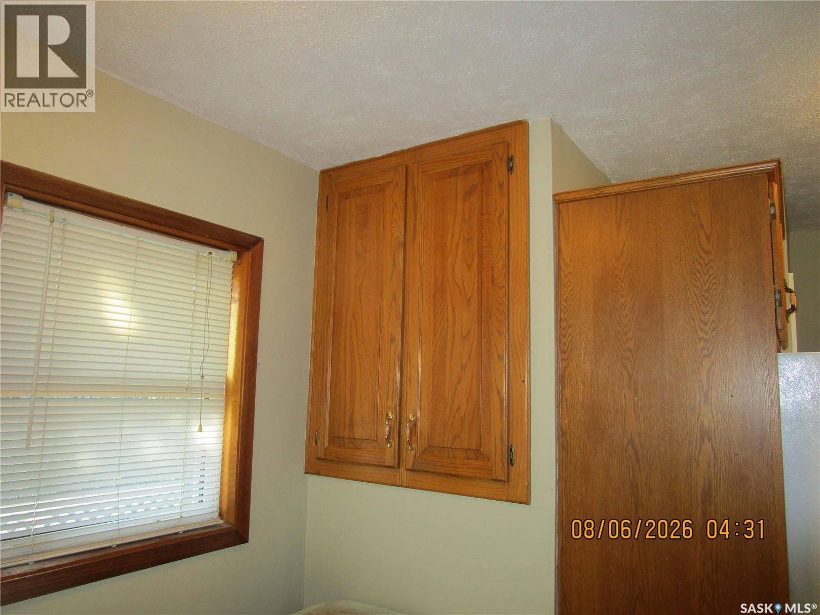 523 3rd AVENUE E, Assiniboia — photo 9