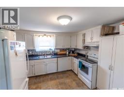 173 3rd Avenue W, Central Butte, SK S0H0T0 Photo 13