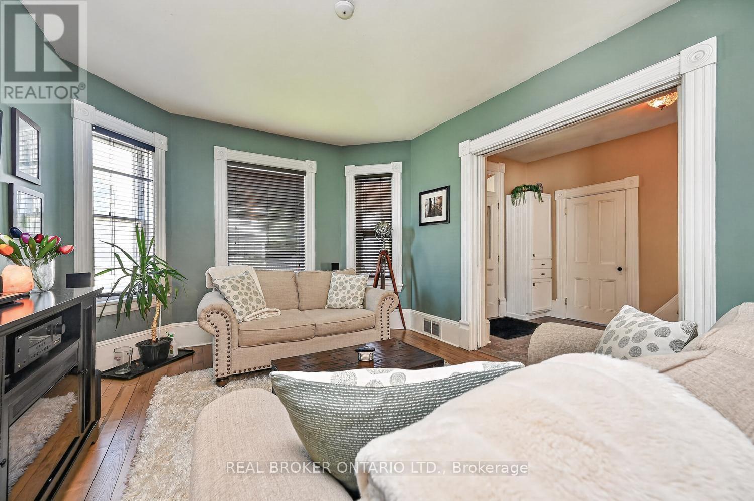 27 ABEL STREET - 10