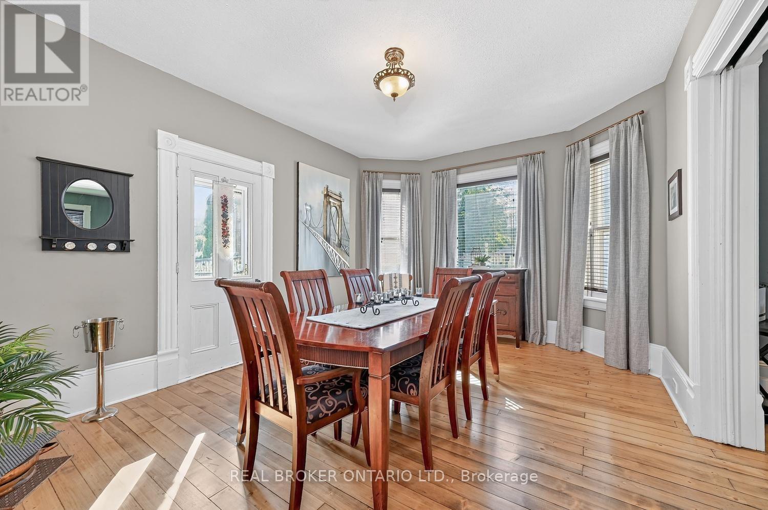 27 ABEL STREET - 11