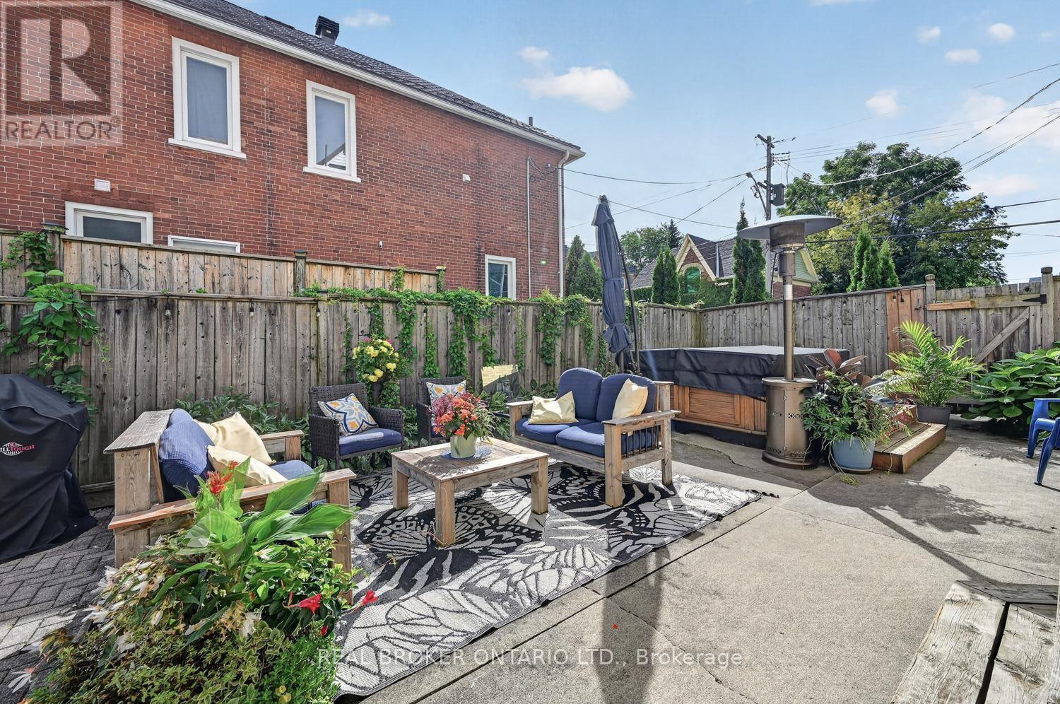 27 ABEL STREET - 42