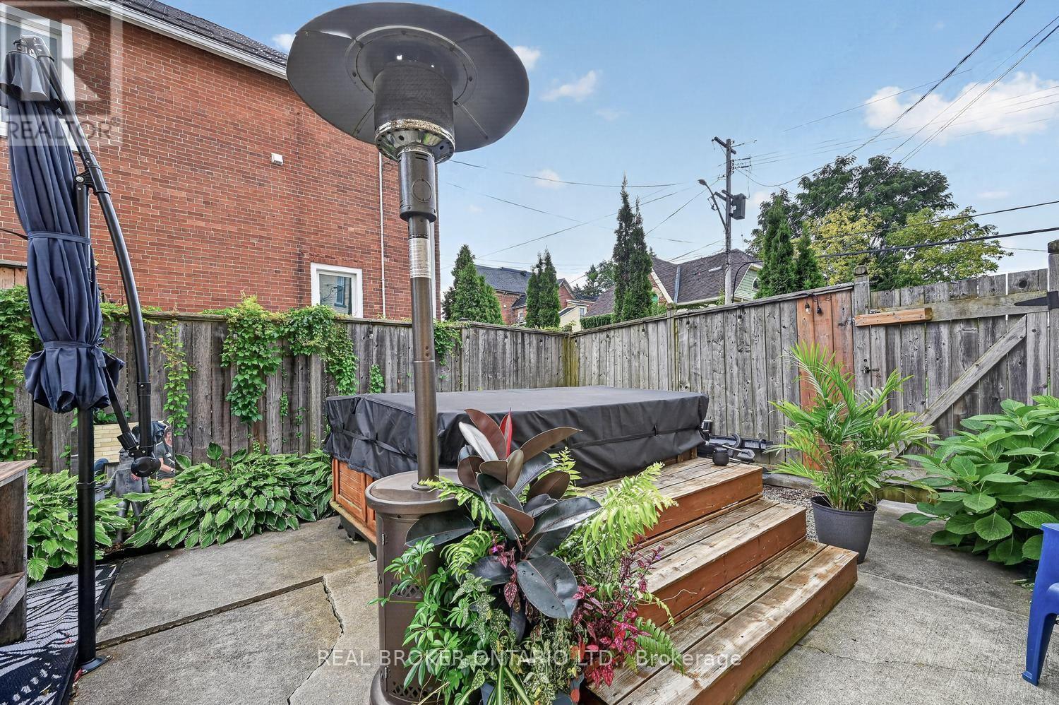 27 ABEL STREET - 45