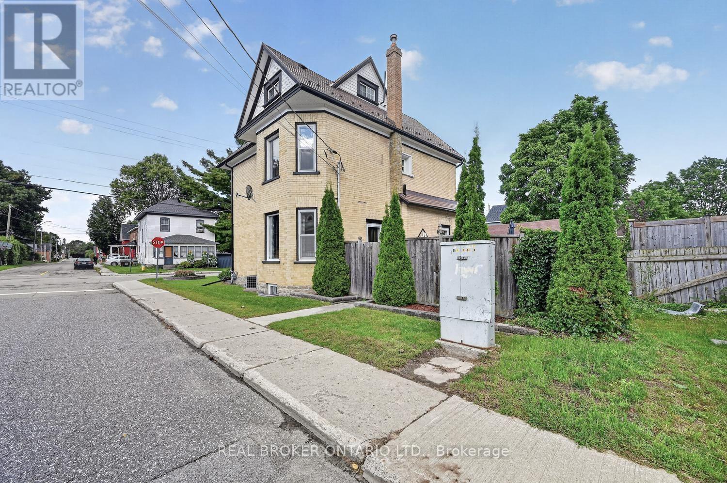 27 ABEL STREET - 46