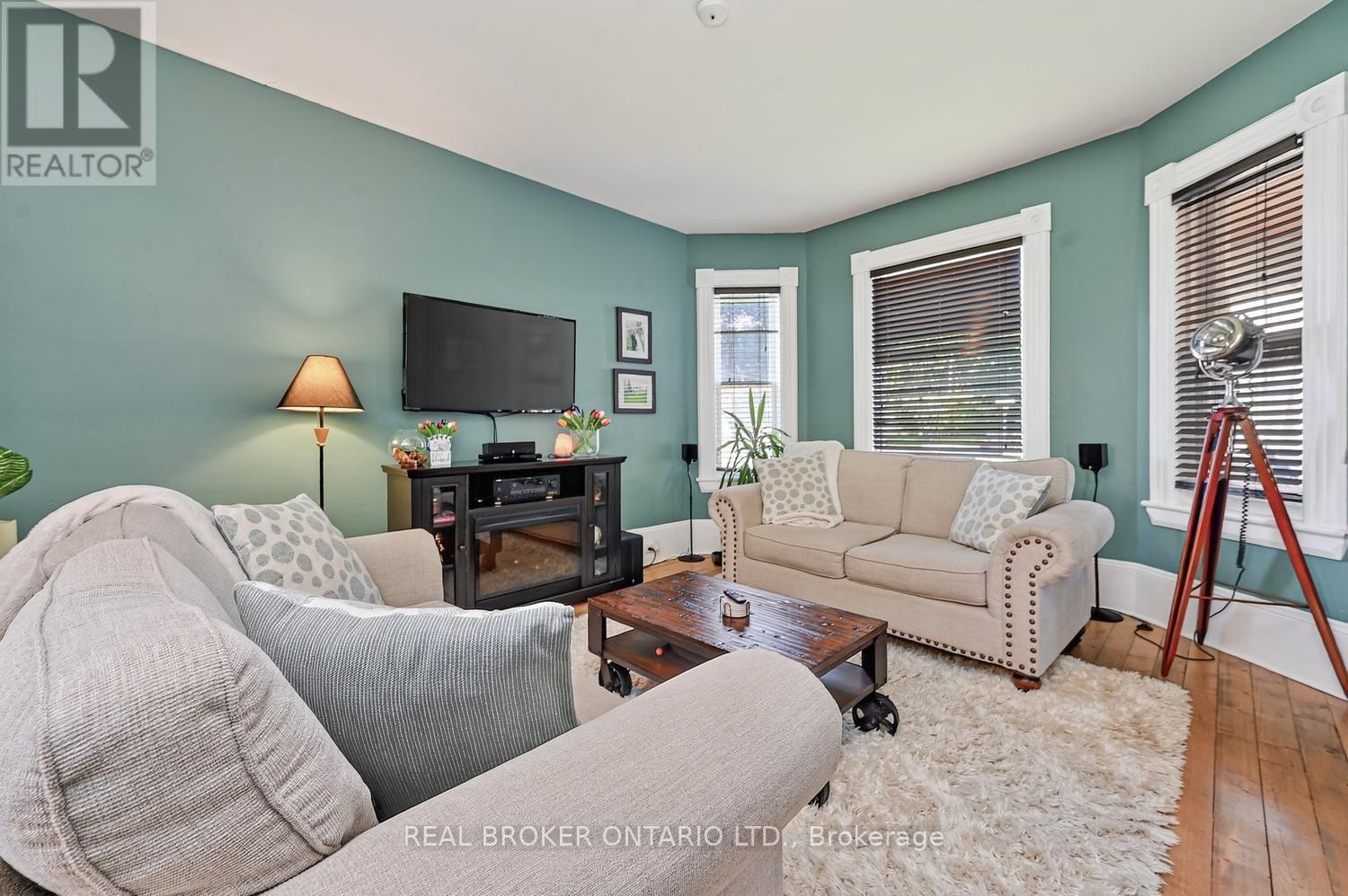 27 ABEL STREET - 9