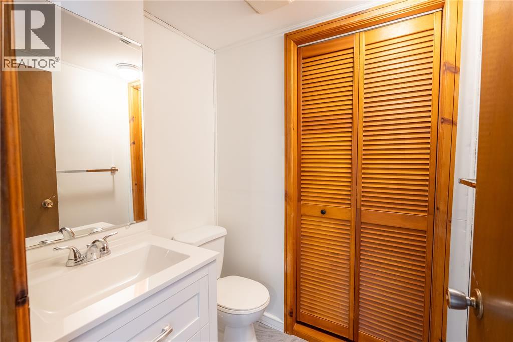 731 HILLARY STREET - 22