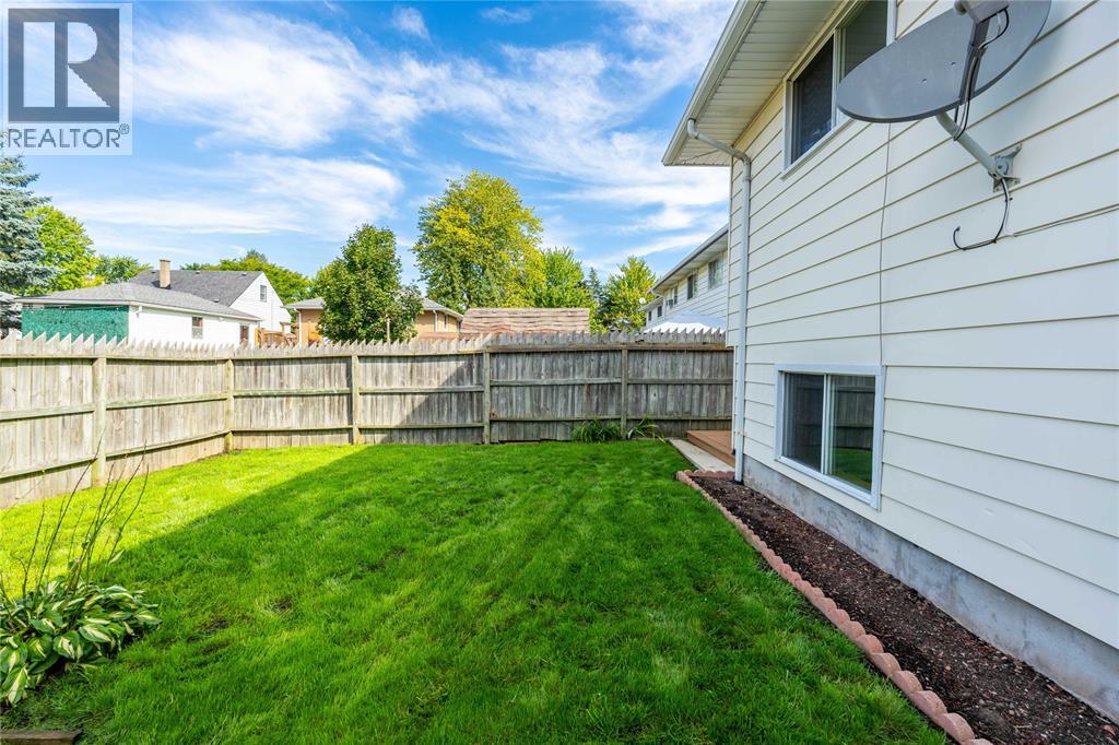 731 HILLARY STREET - 30