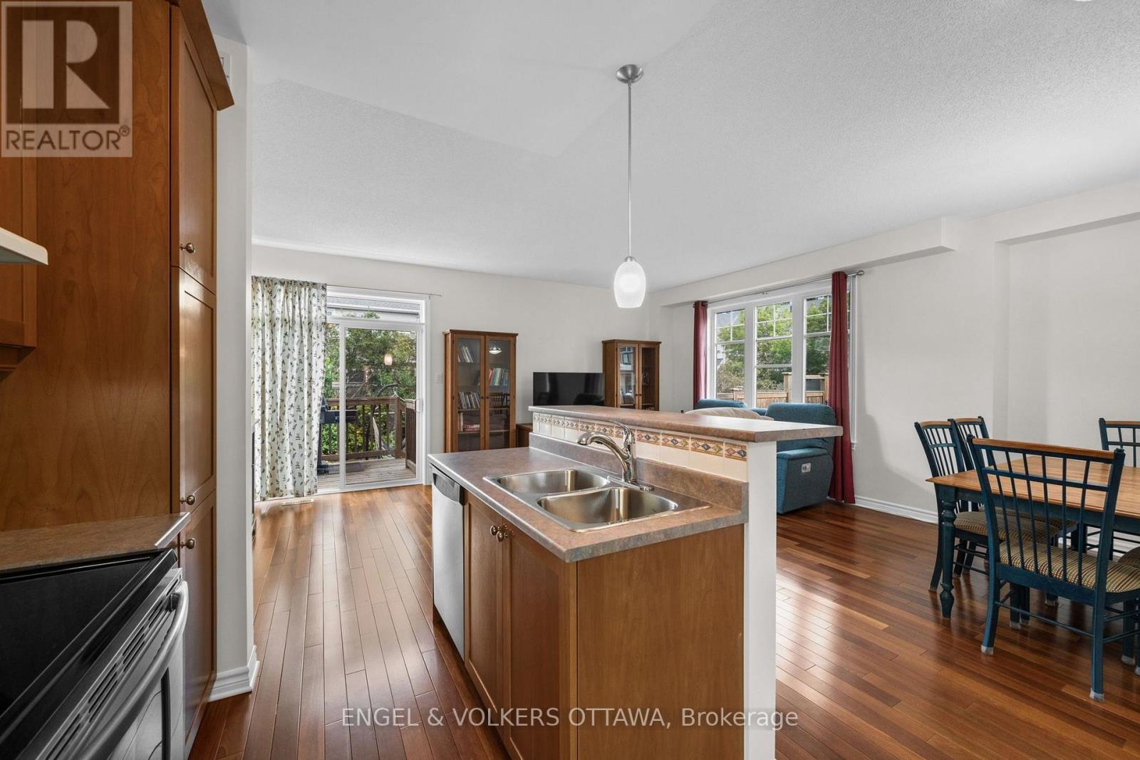 268 HORSESHOE CRESCENT, Ottawa — photo 4