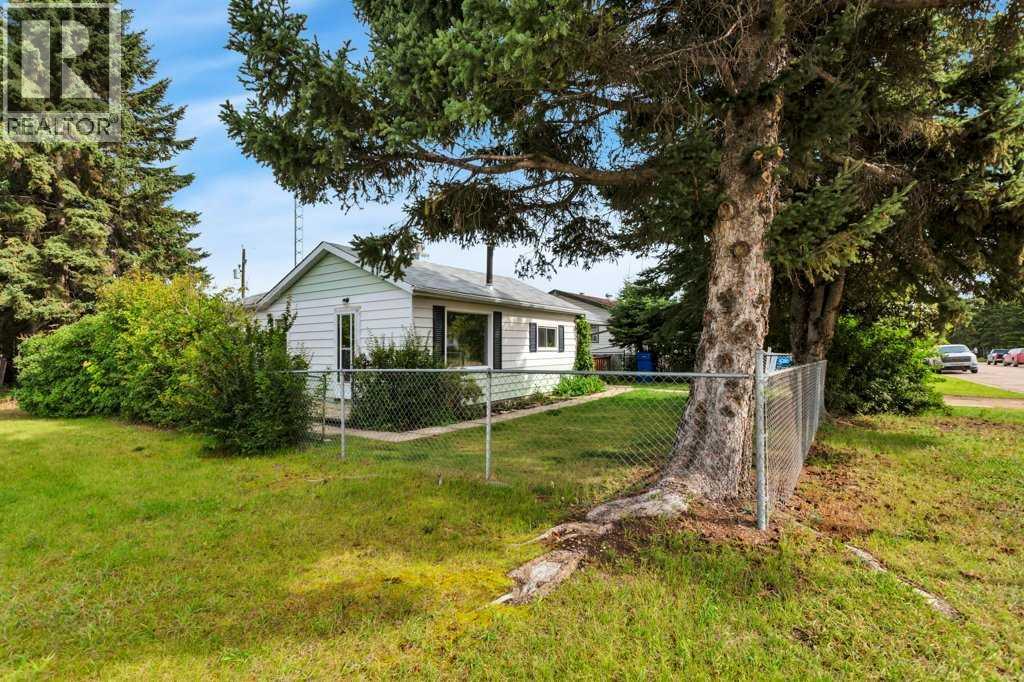 Listing photo – 4646 53 Avenue, Rimbey
