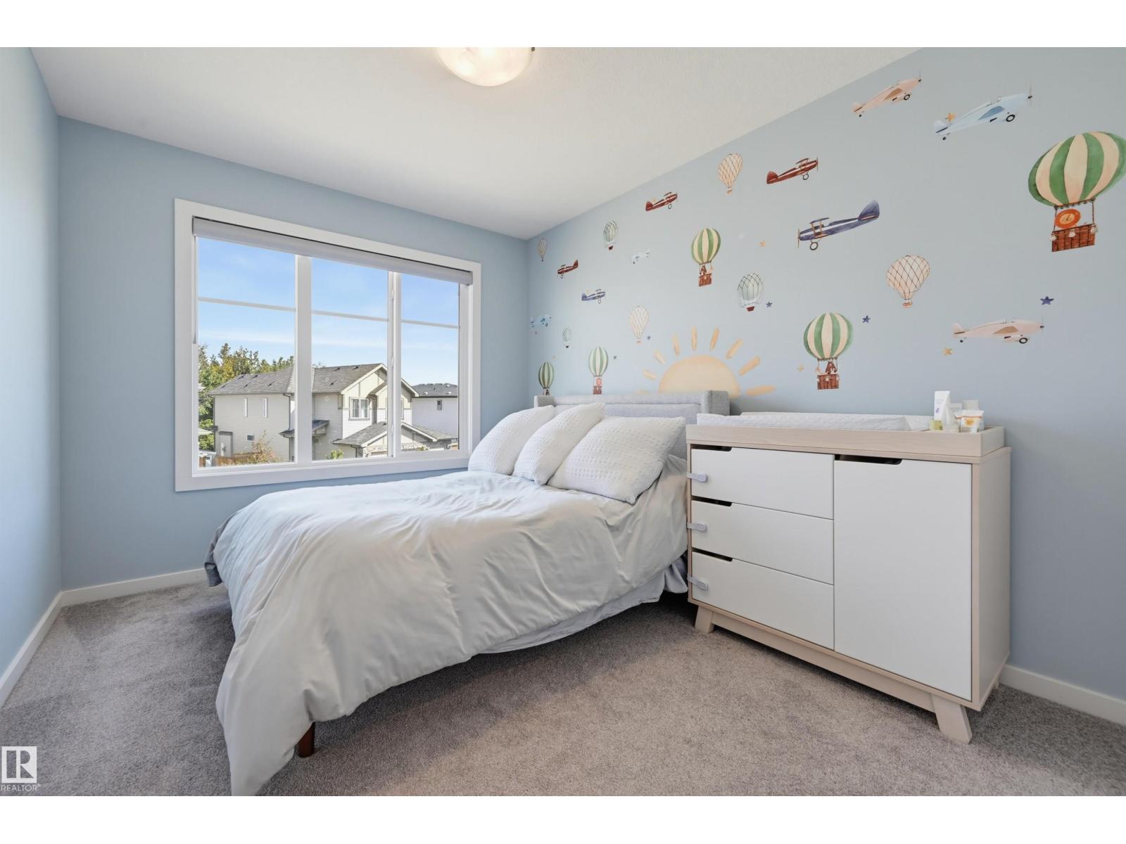 724 KINGLET BV NW - 35