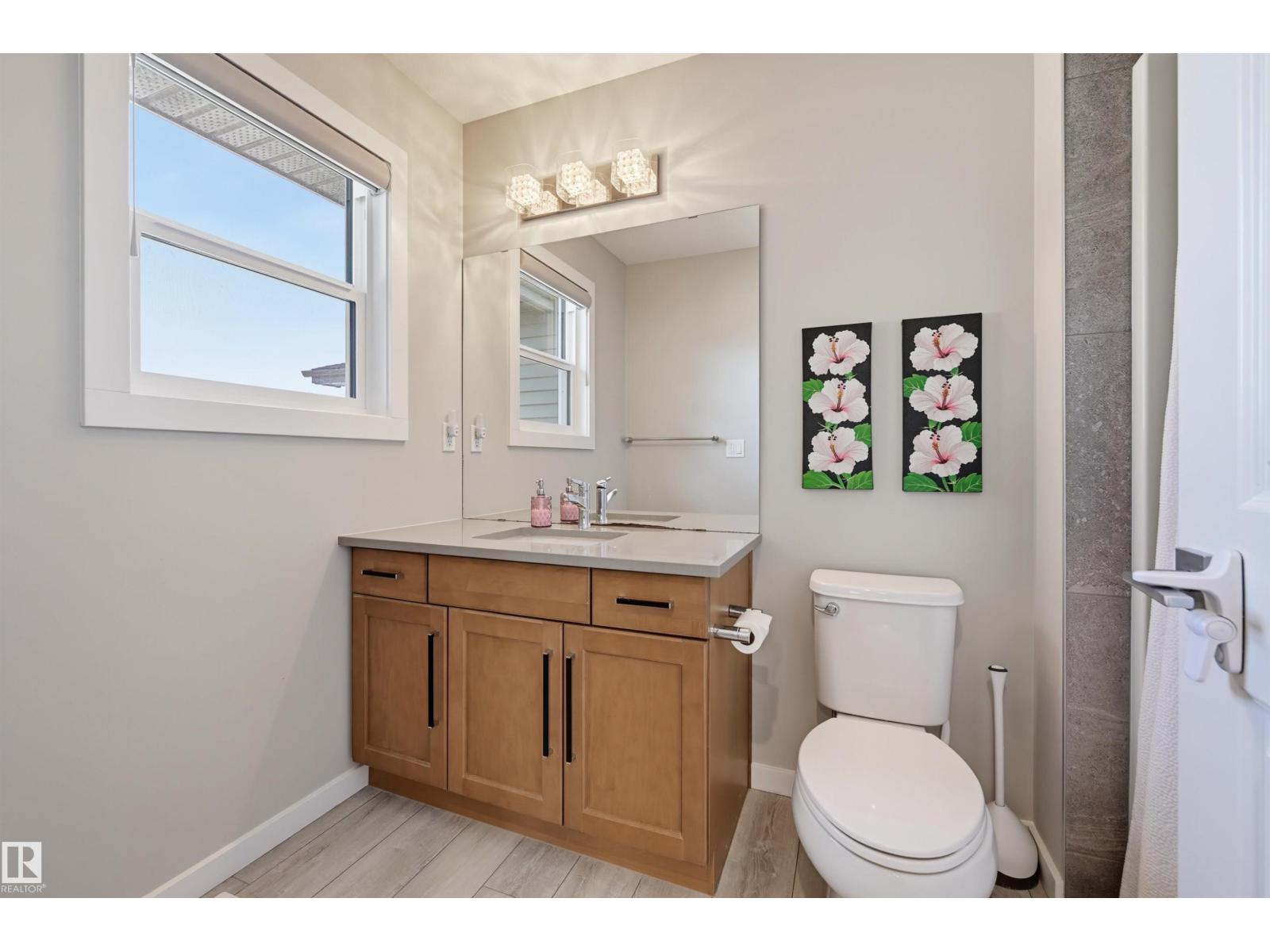724 KINGLET BV NW - 38