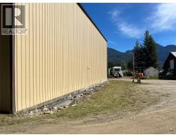 6538 & 6555 Miles Road, Kaslo, BC V0G1M0 Photo 9