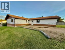 308 3rd Street, Cadogan, AB T0B0T0 Photo 24