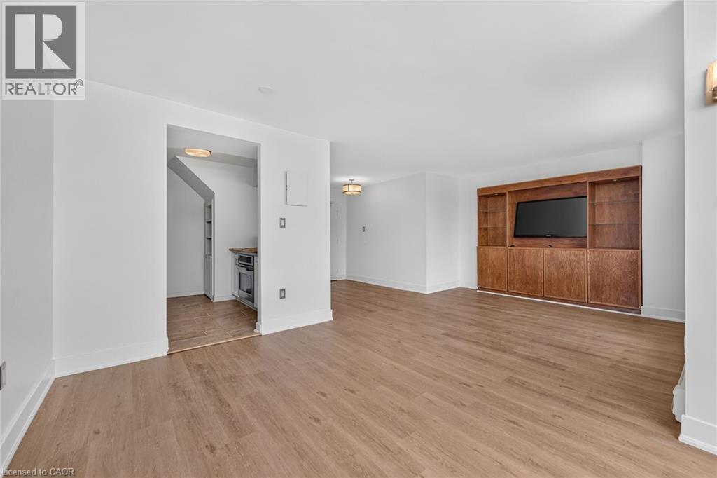 #409 10 JOHN Street W - 17