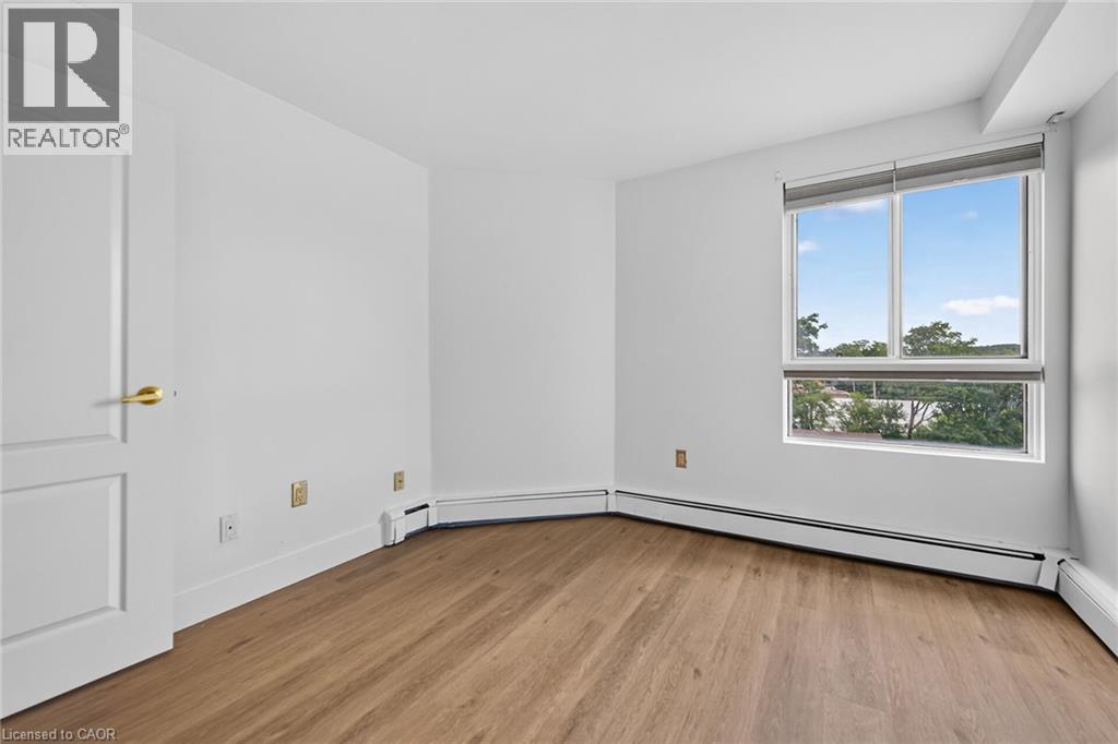 #409 10 JOHN Street W - Image 29
