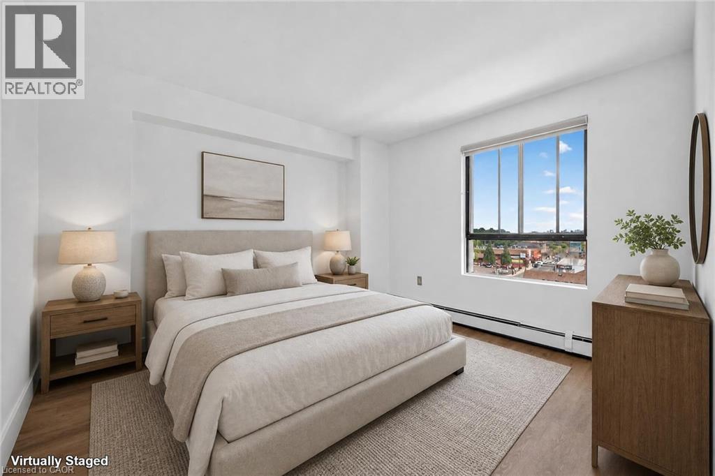 #409 10 JOHN Street W - 39