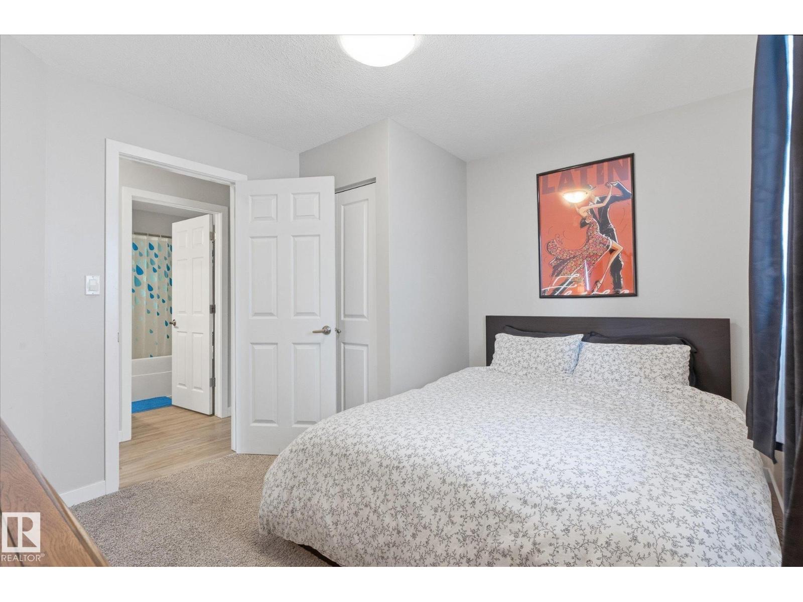 2109 37 AV NW - 23