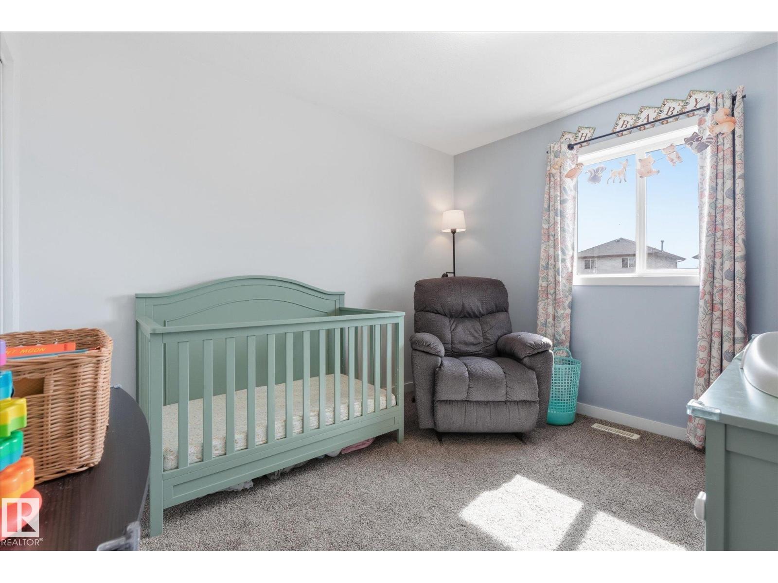 2109 37 AV NW - 25