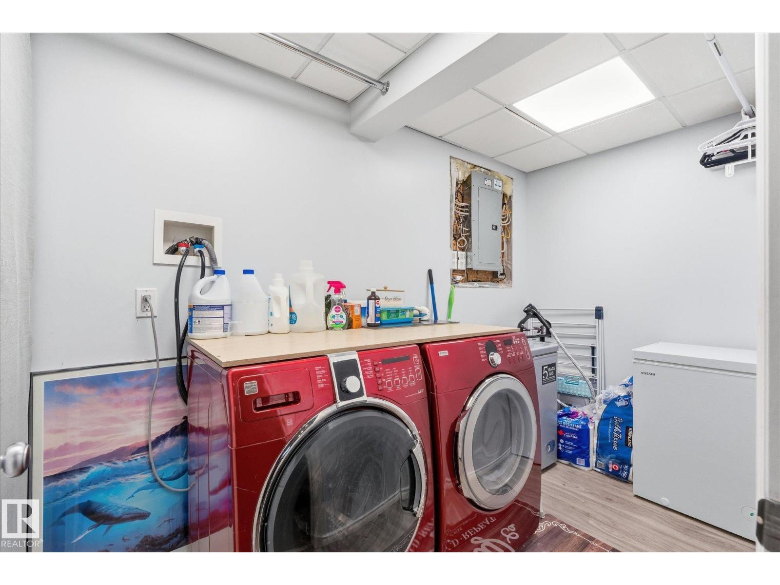 2109 37 AV NW - 39