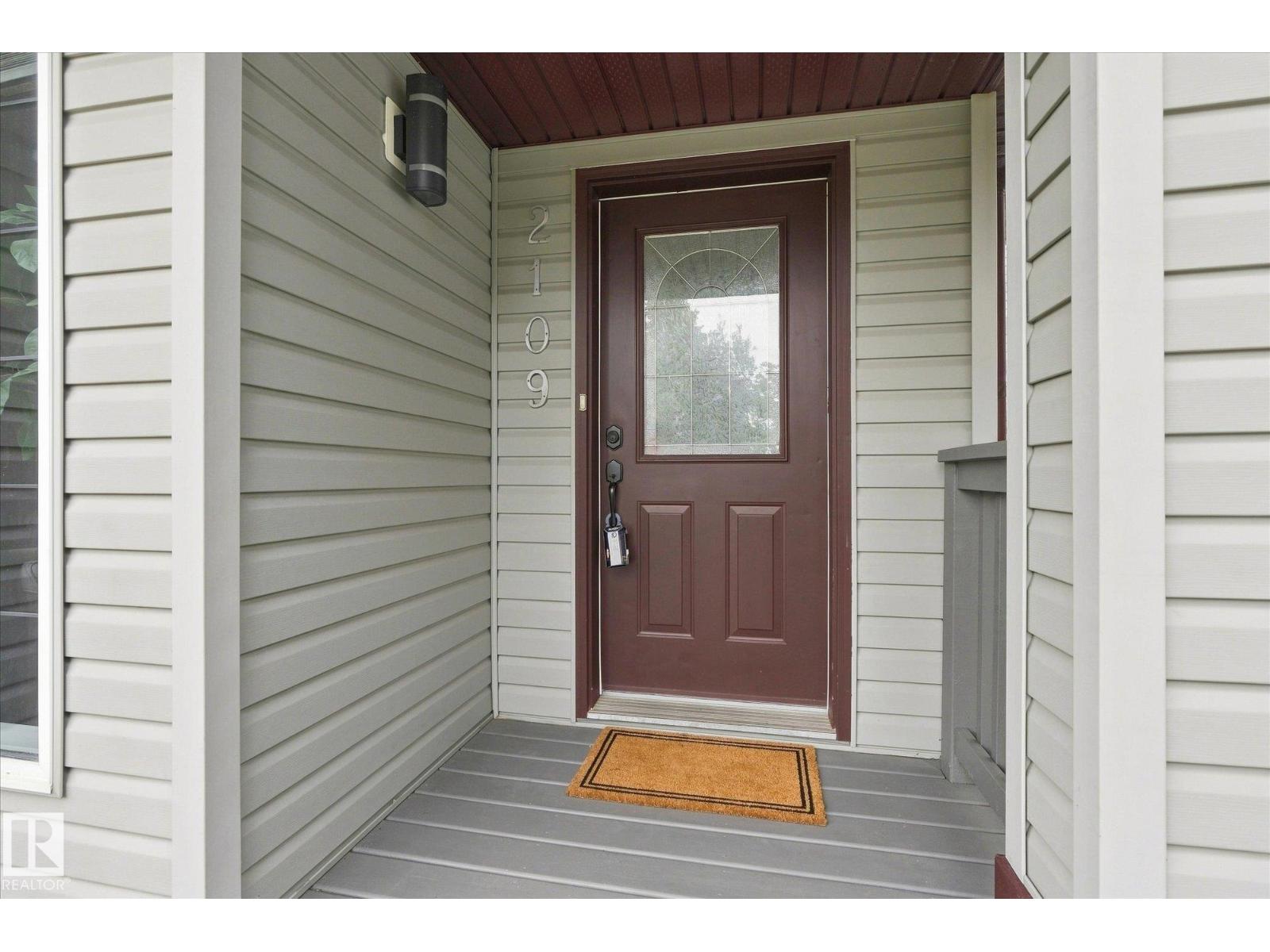 2109 37 AV NW - 4