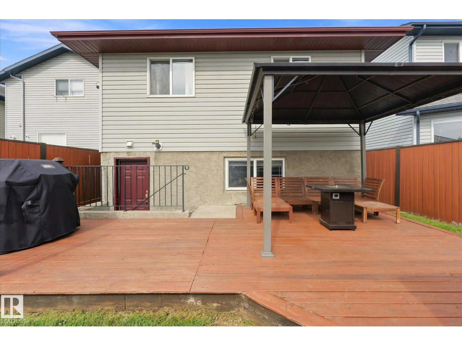 2109 37 AV NW - 42