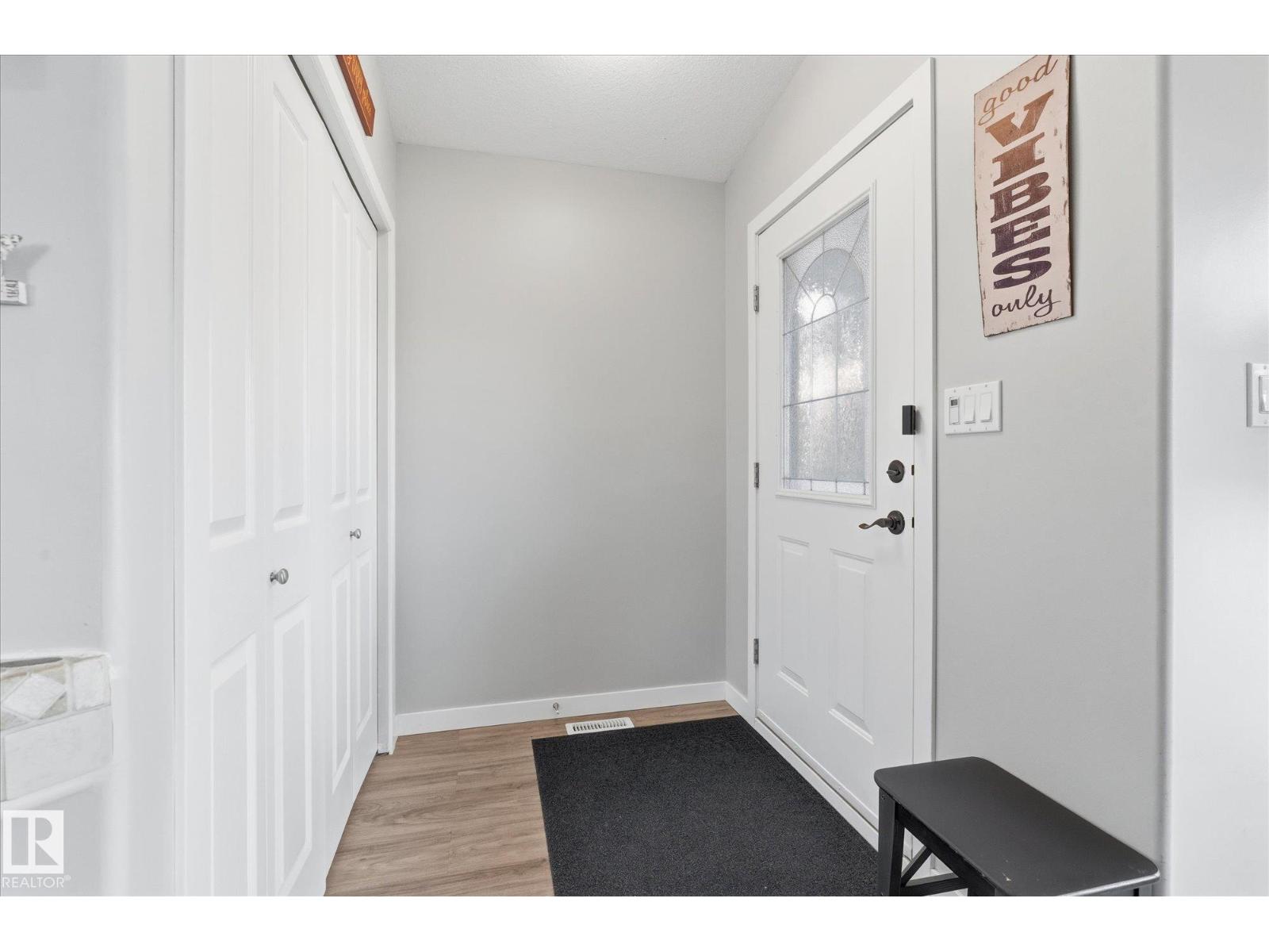2109 37 AV NW - 5
