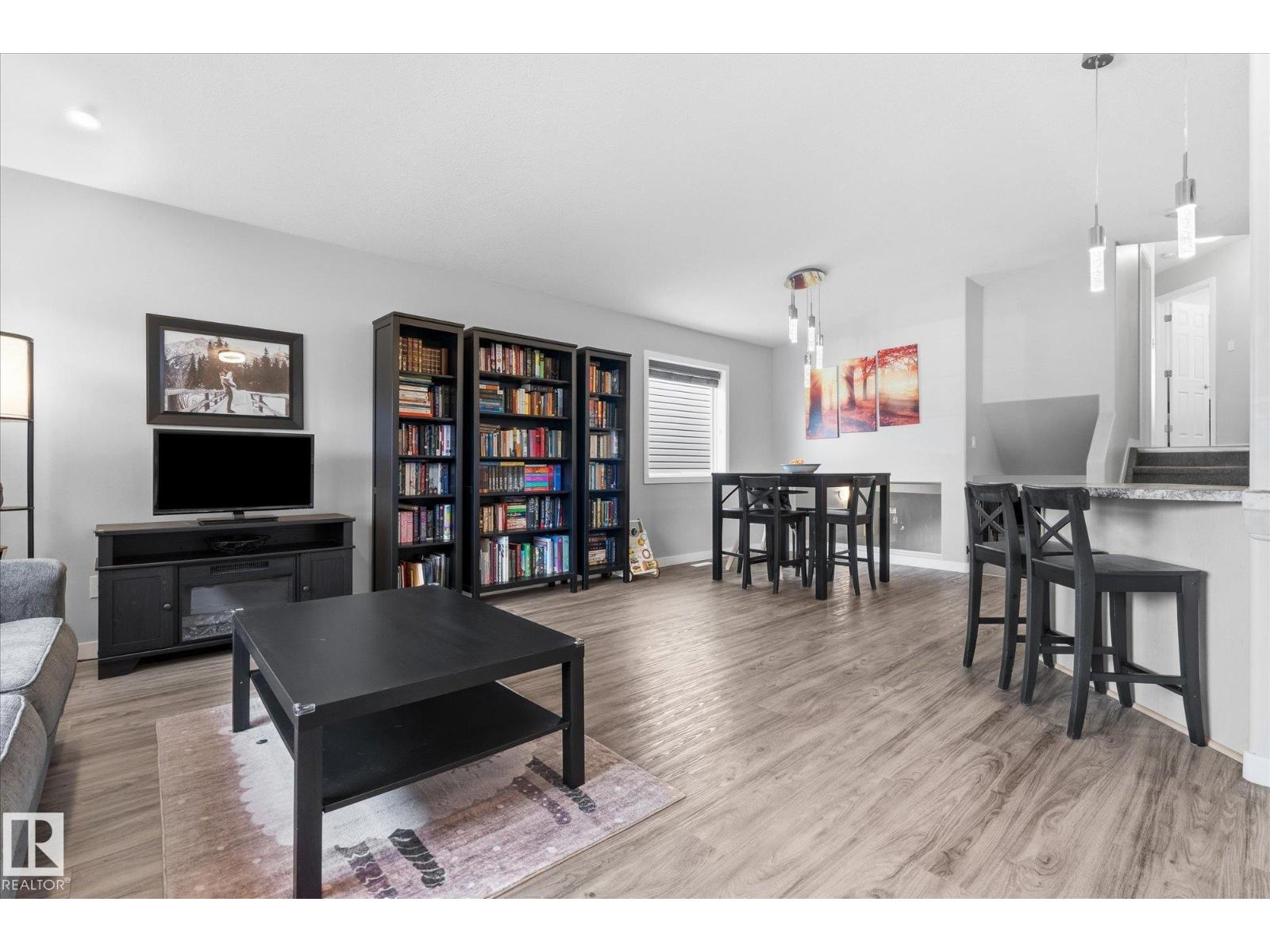 2109 37 AV NW - 8
