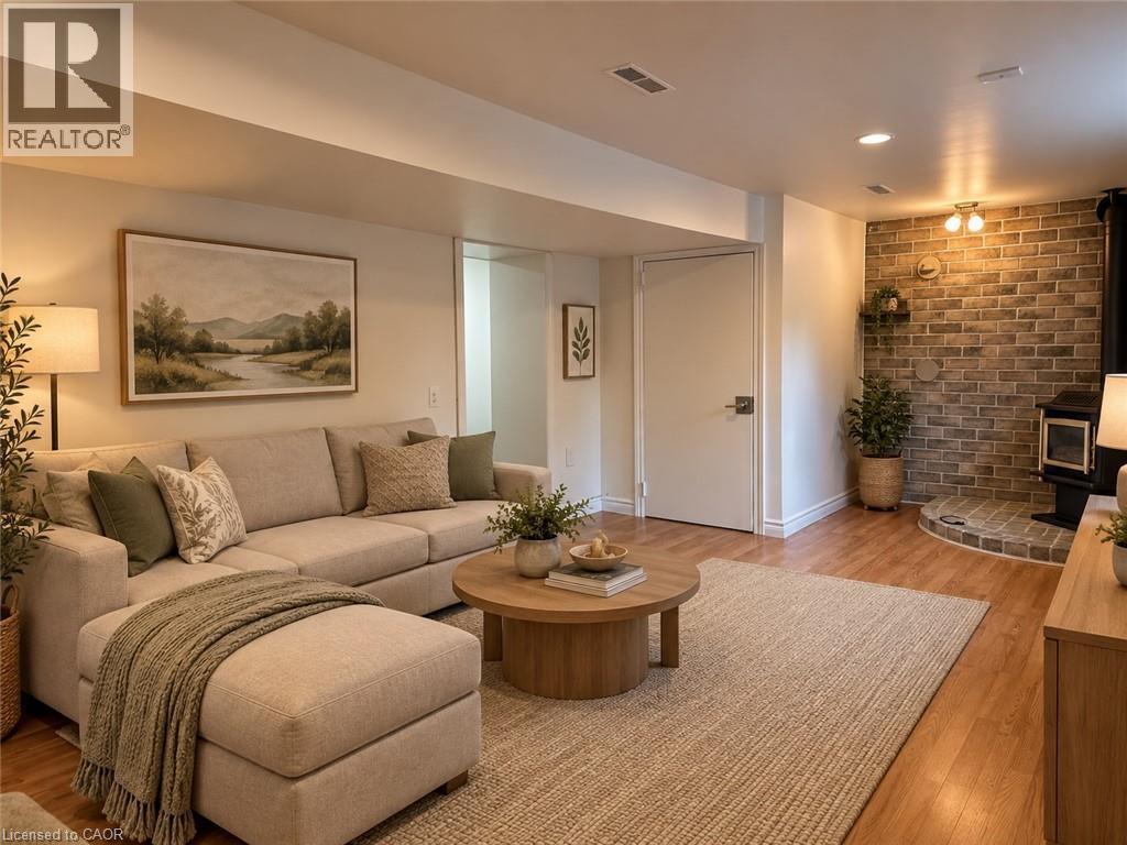 92 PATTANDON Avenue Unit# C, Kitchener — photo 2