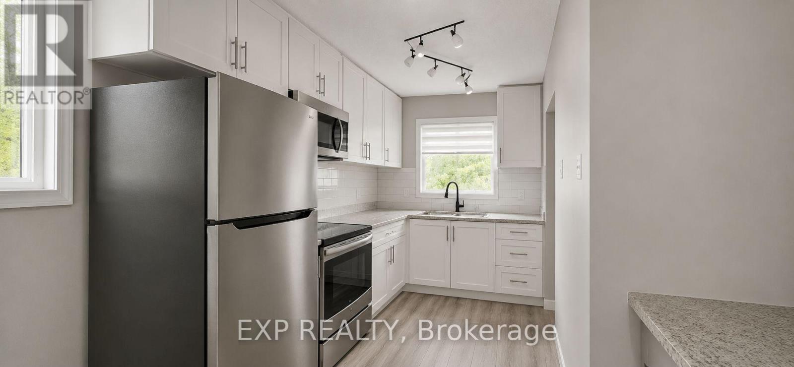MAIN LEVEL - 87 WELLINGTON STREET E, Brampton (Downtown Brampton) — photo 2