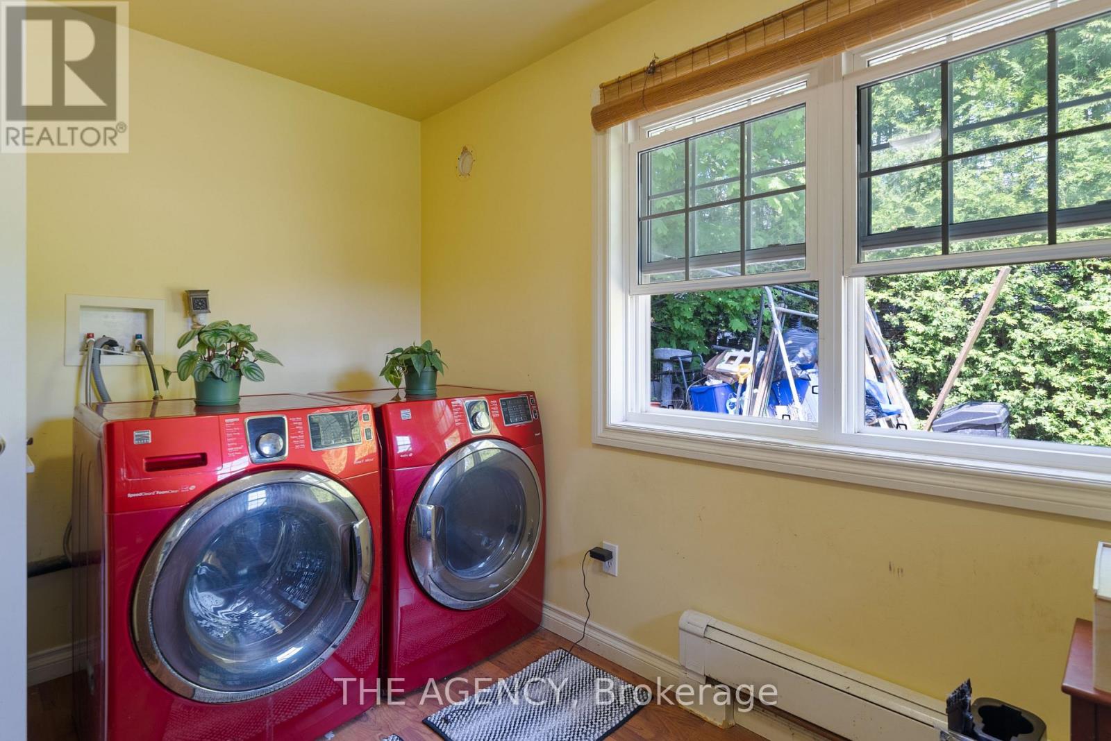 310 RIDOUT STREET - Image 17