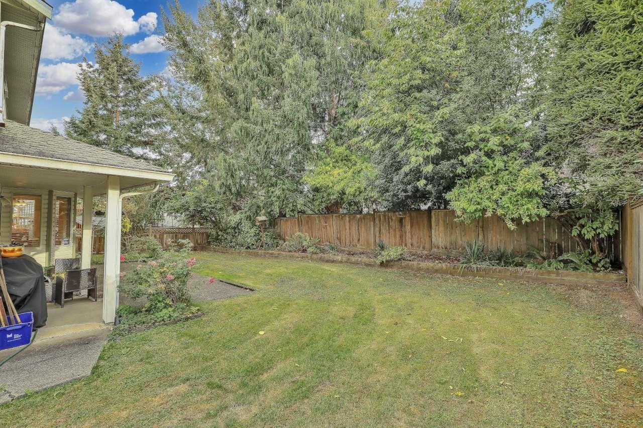 Photo of 15870 95 AVENUE 30