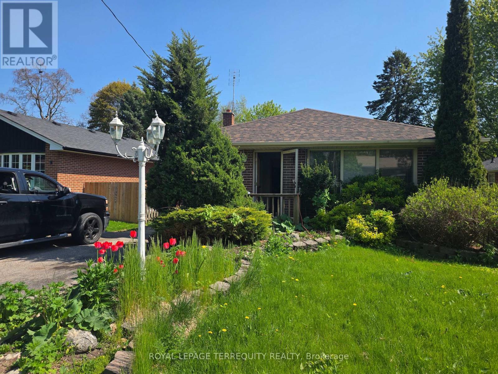 LOWER - 319 HILLCROFT STREET, Oshawa (O'Neill) — photo 1