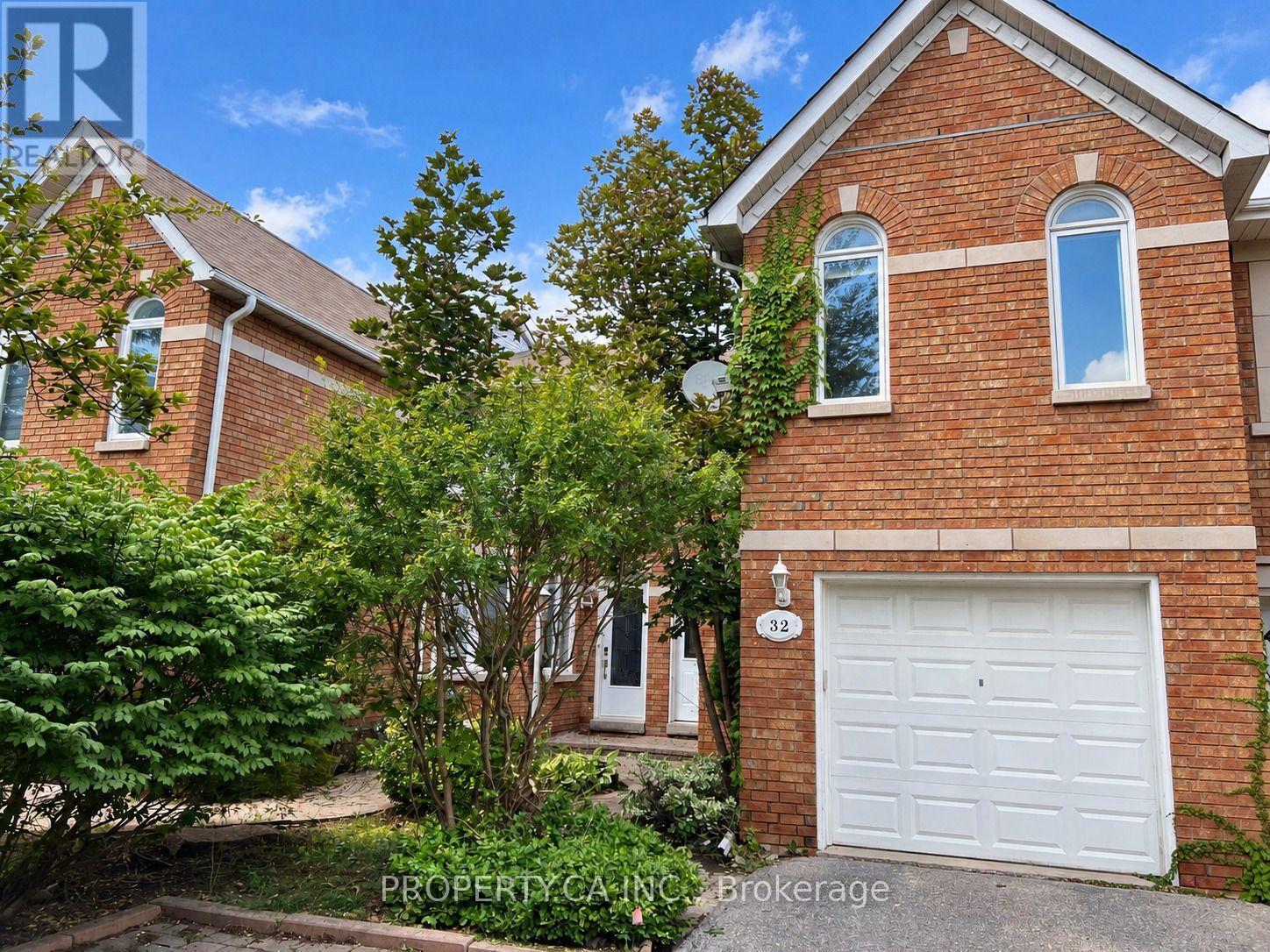 Photo of 32 BROWNSTONE CIRCLE