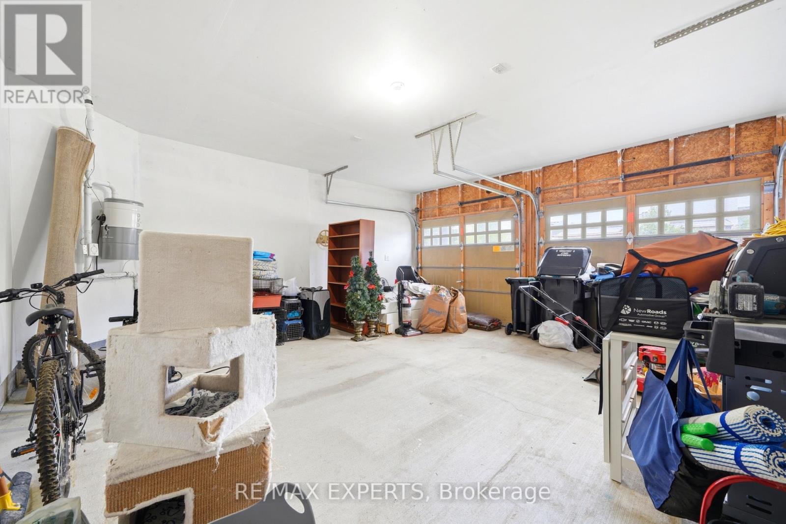 18 VISTA DRIVE - 38