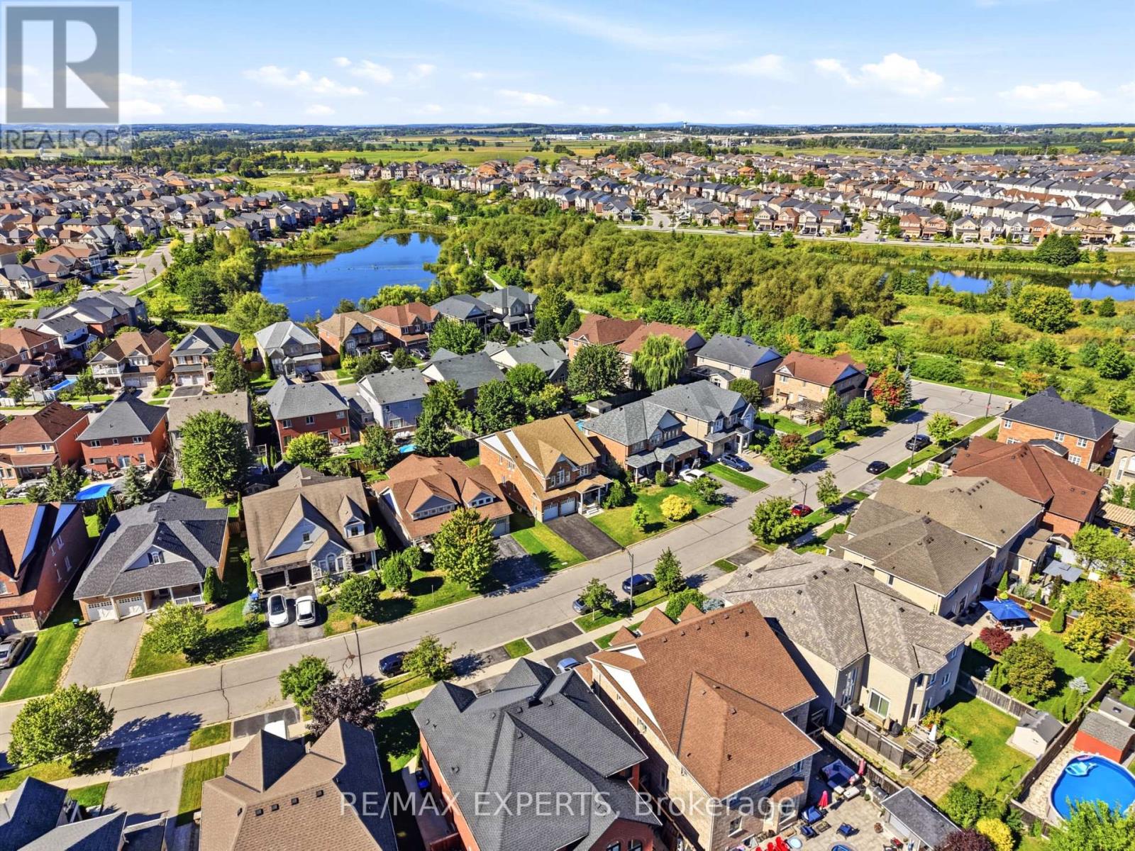 18 VISTA DRIVE - 46
