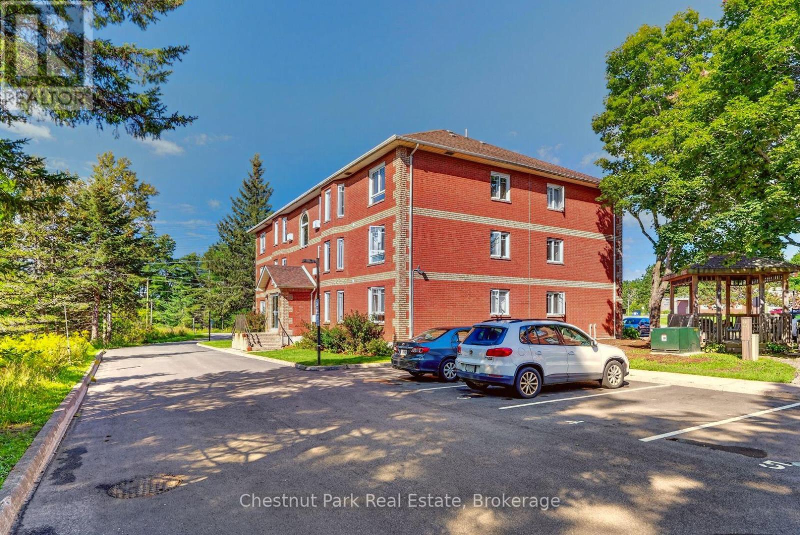 #302 661 CEDAR LANE - 27