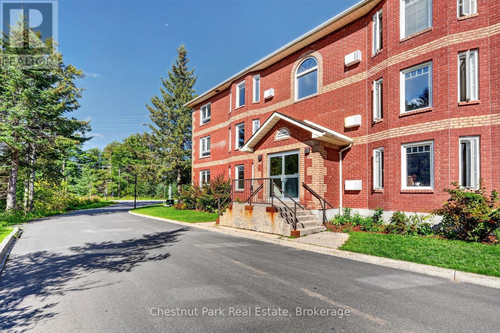 #302 661 CEDAR LANE - Image 28
