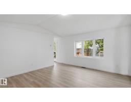 1035 Lakeland Cr Nw, Sherwood Park, AB T8H1K7 Photo 7