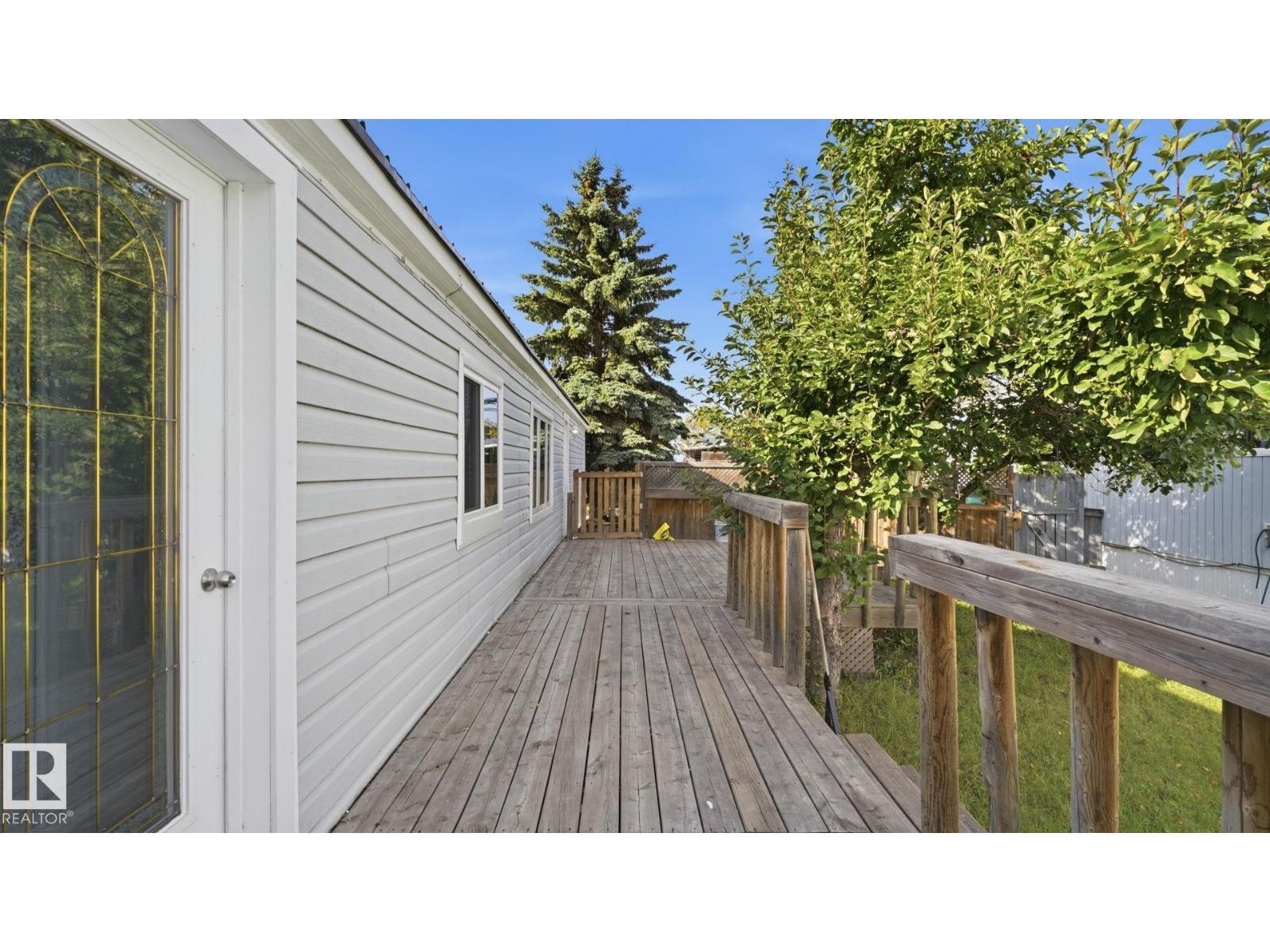 1035 Lakeland CR NW - 22
