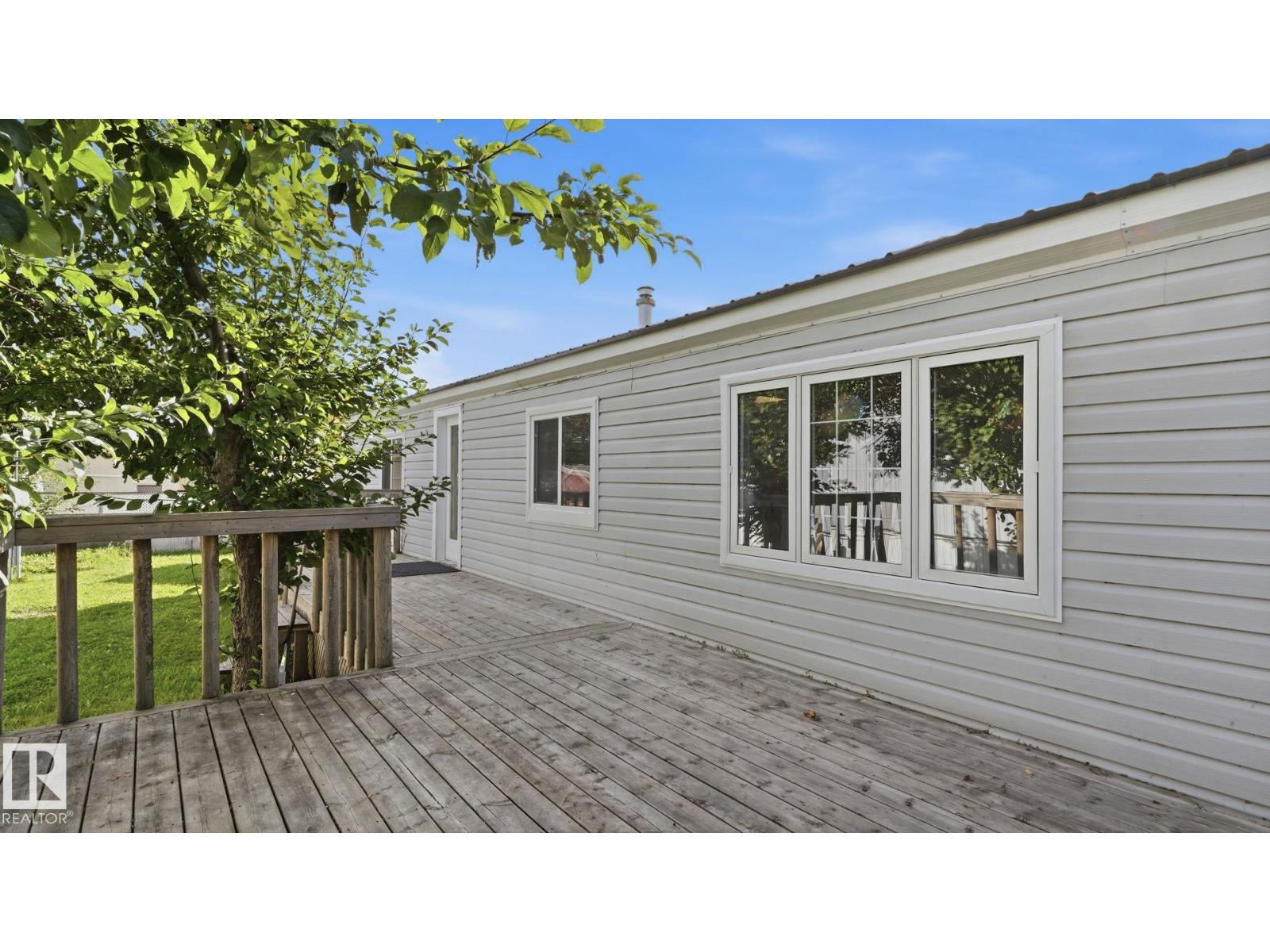 1035 Lakeland CR NW - 24