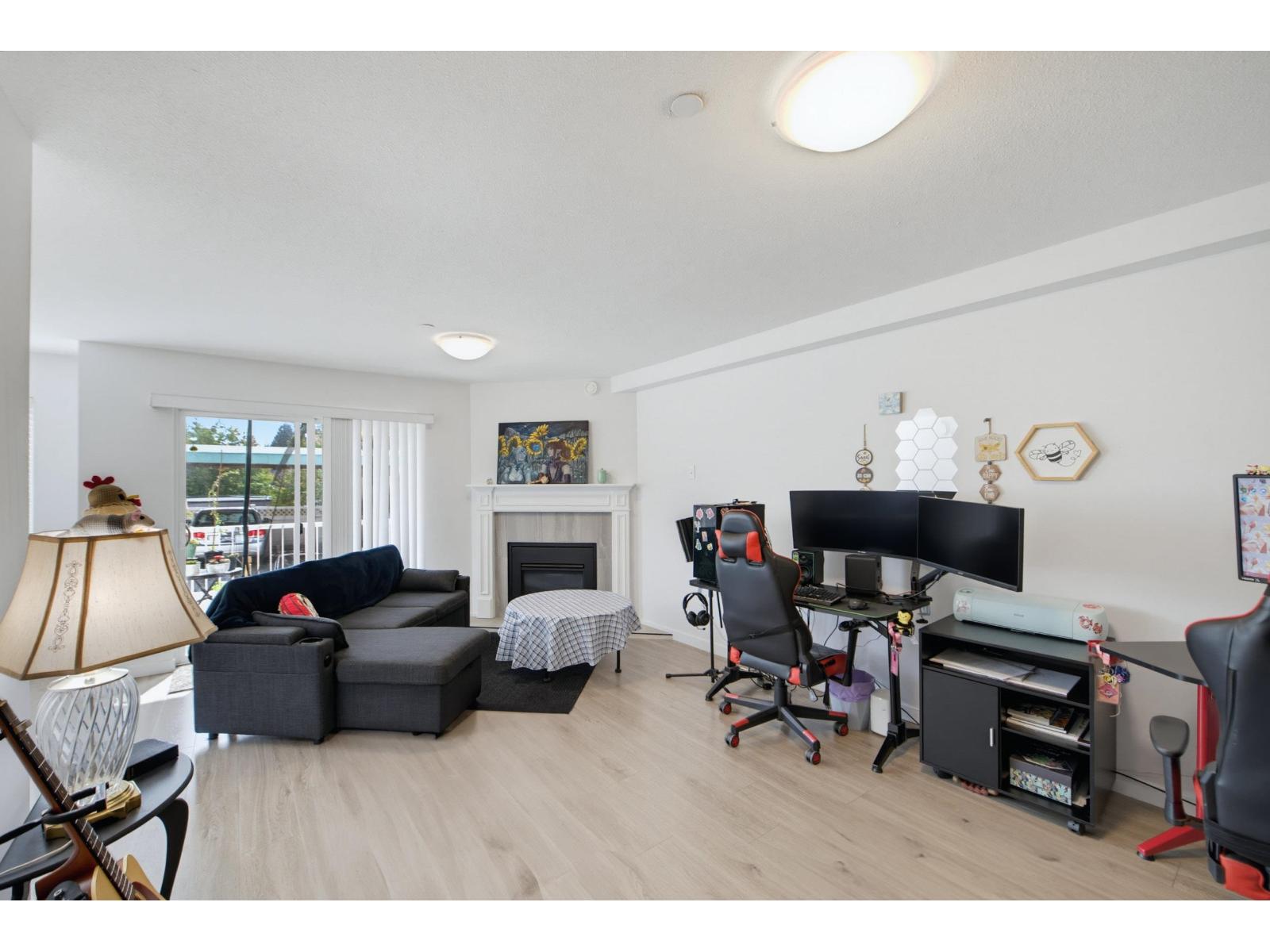 102 7265 HAIG STREET, Mission — photo 1