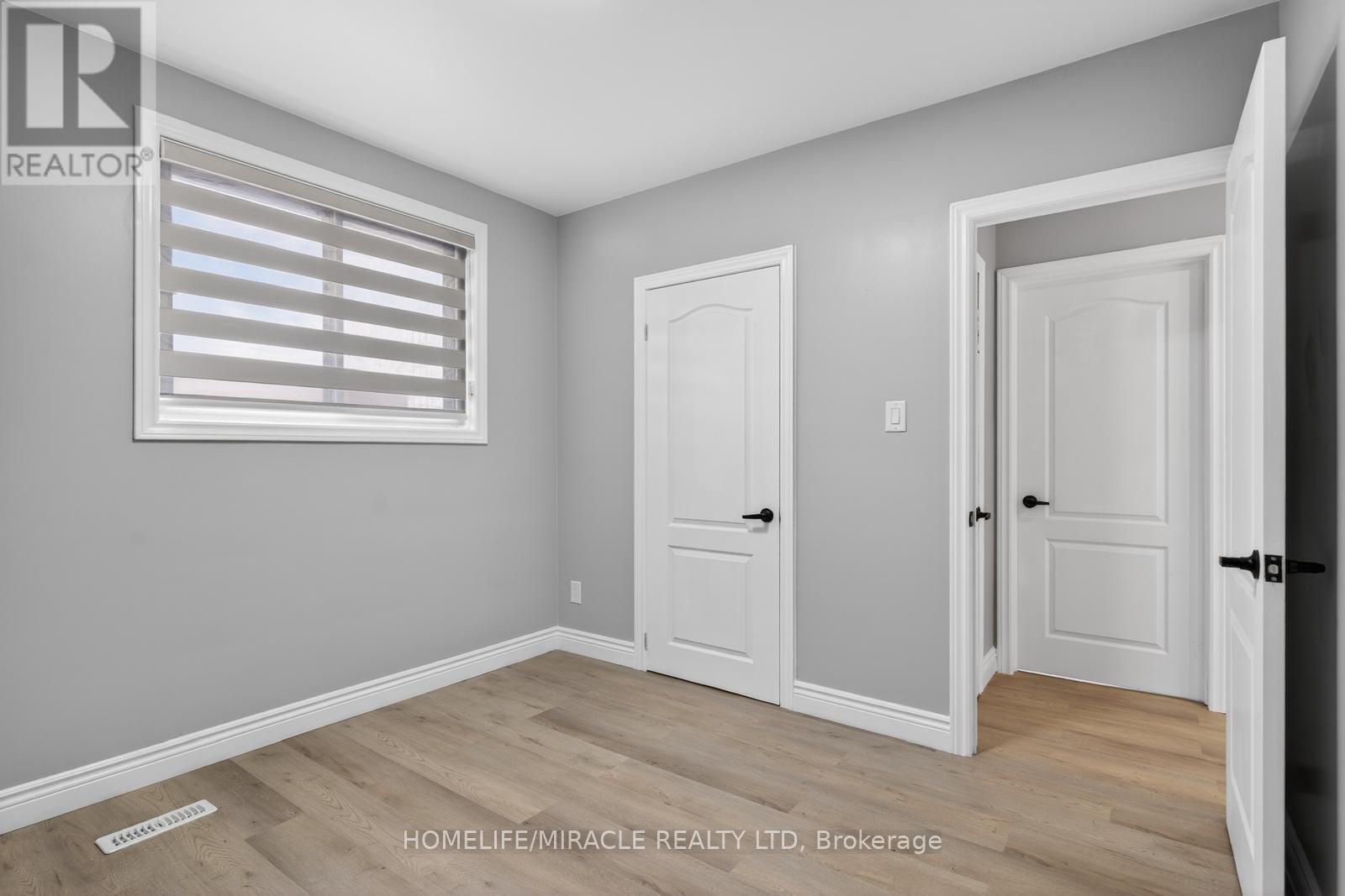 18 RUBYDALE GARDENS - 31